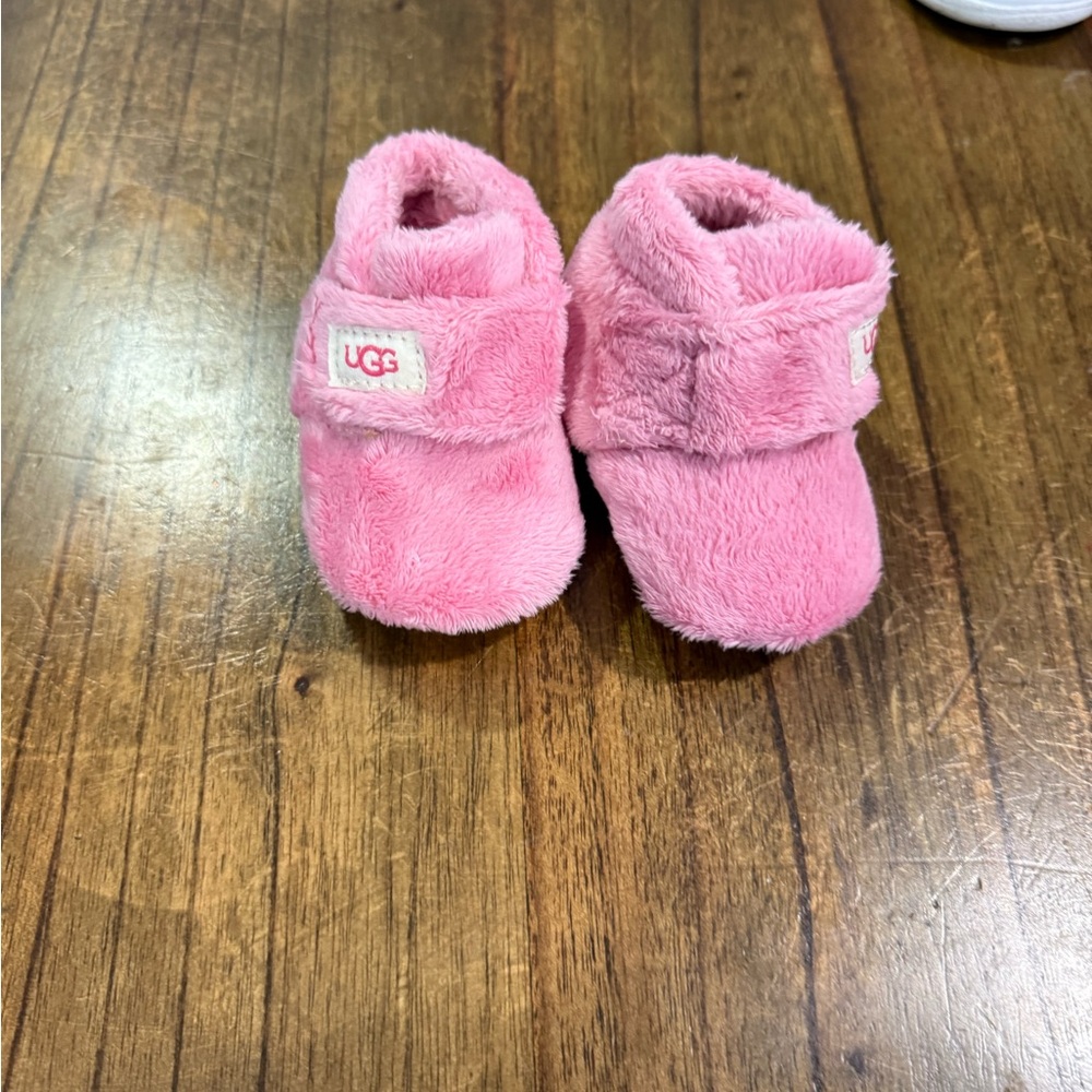 UGG Fuzzy Pink Kids Slippers